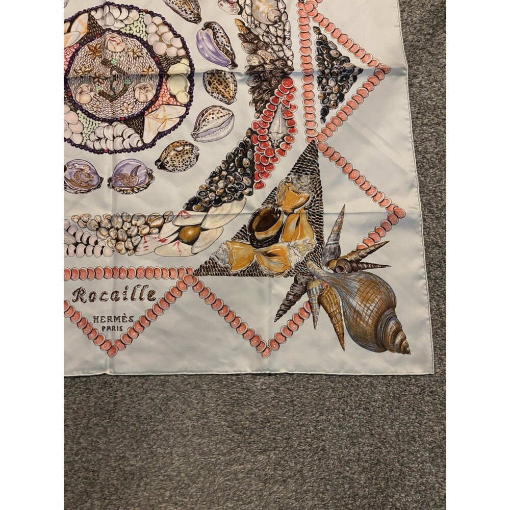 Hermes Silk Scarf 90 ROCAILLE Shell Vintage Design No Box - Picture 4 of 11